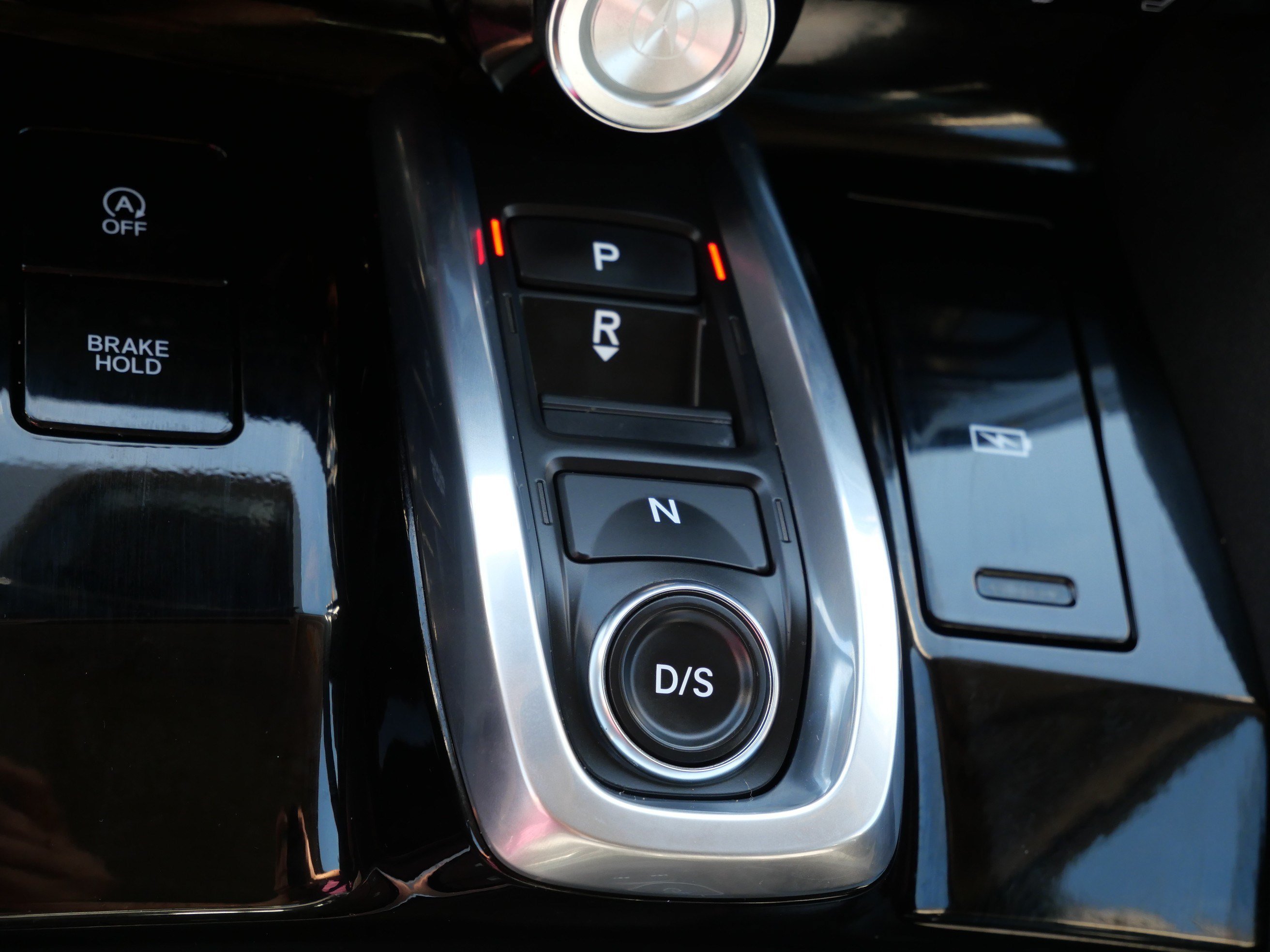 Used 2022 Liquid Carbon Metallic Acura w/Technology Package image 5
