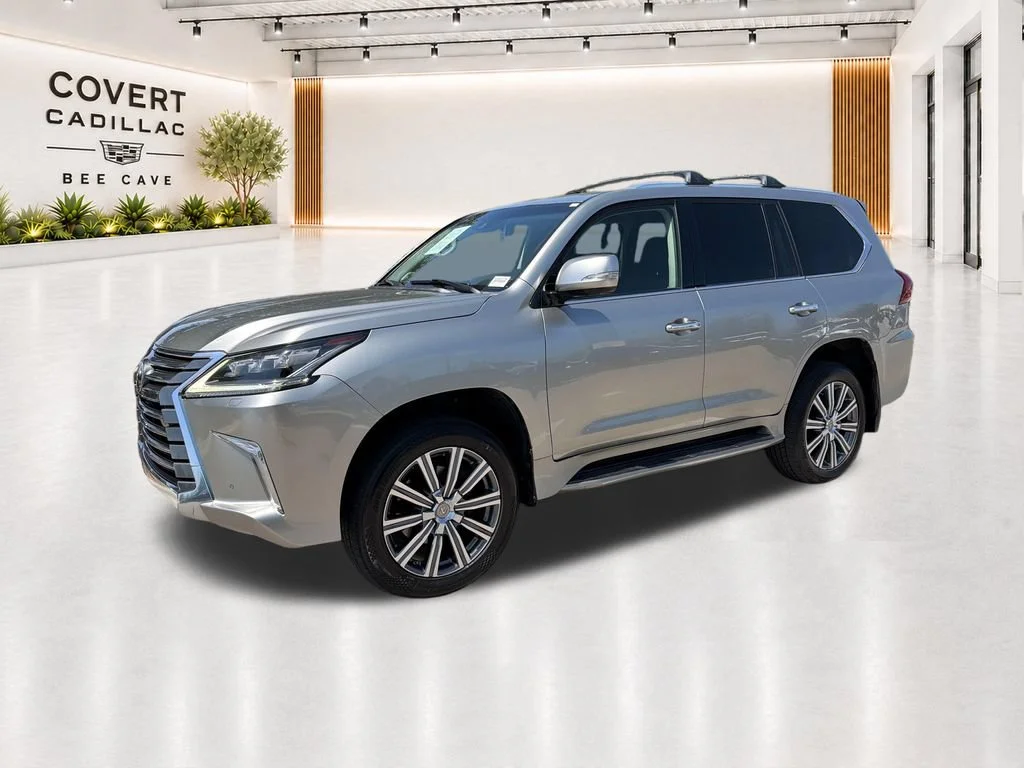 Used 2017  Lexus LX 570 image 4