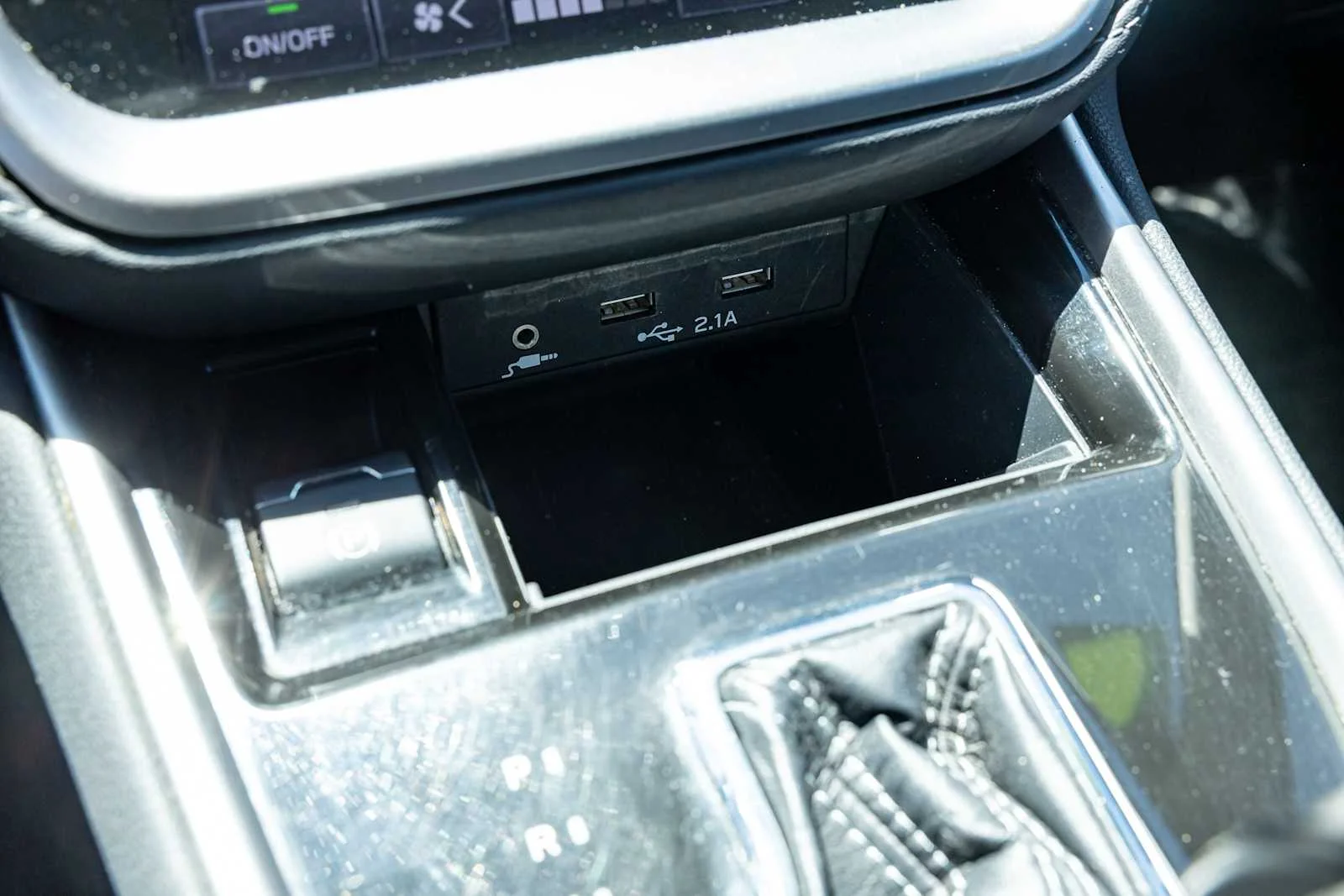 Used 2021 Silver Subaru Limited image 22