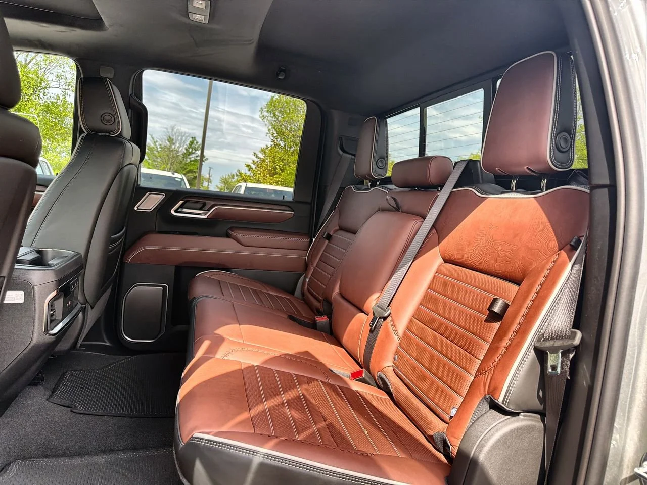 New 2026 Sterling Metallic GMC Denali Ultimate image 20