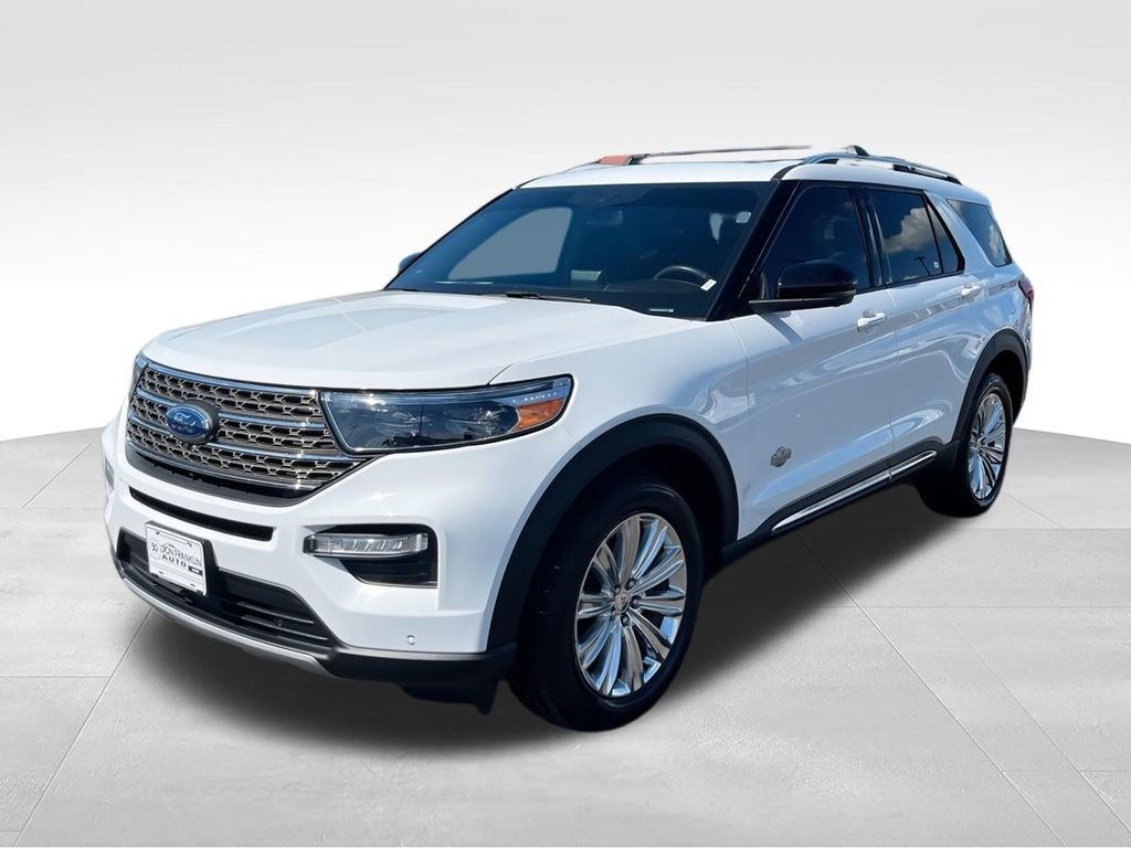 Used 2021 White Ford King Ranch image 4