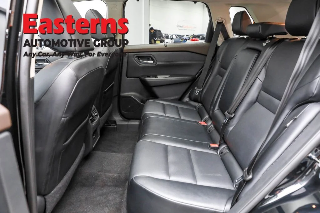 Used 2022 Black Nissan SV image 21