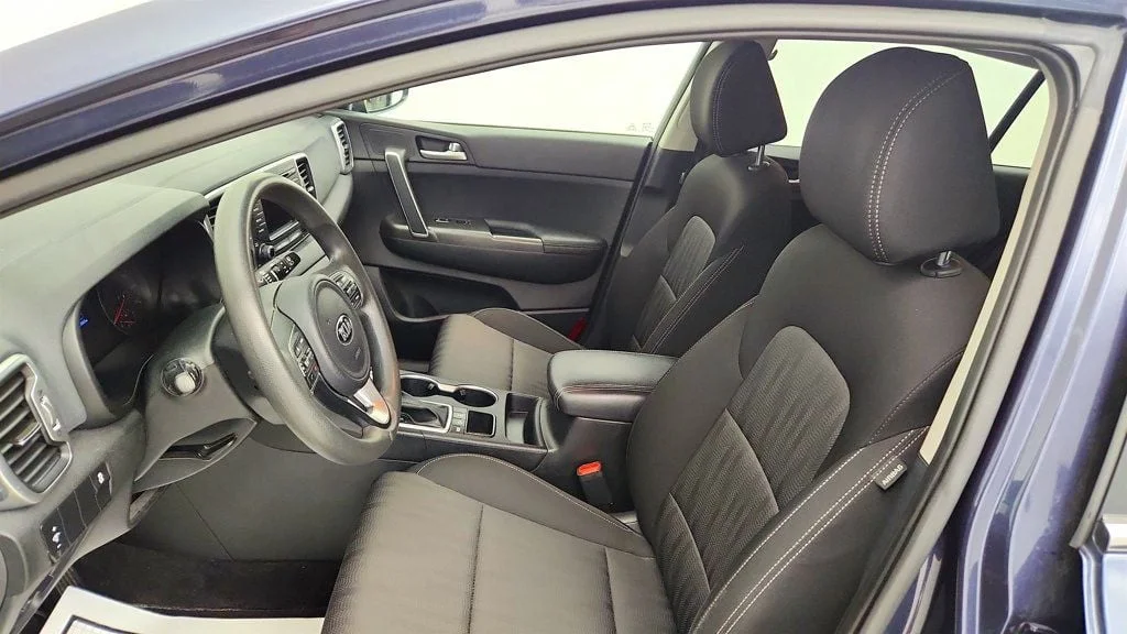 Used 2019 Pacific Blue Kia LX AWD image 18