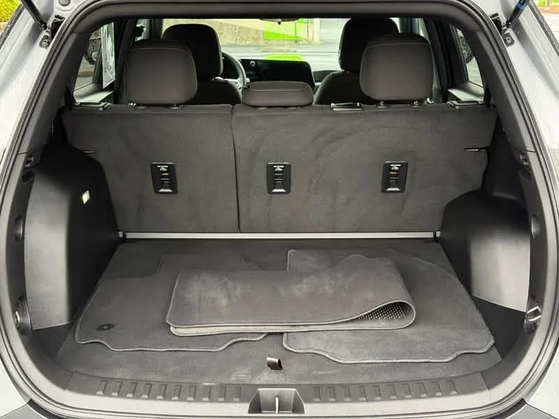 Used 2025 Sterling Gray Metallic Chevrolet FWD LT image 7