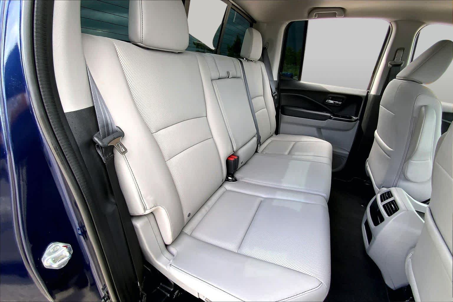 Used 2023 Obsidian Blue Pearl Honda RTL-E image 19
