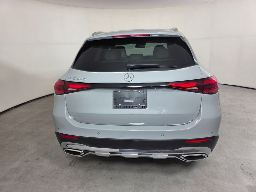 New 2026 MANUFAKTUR Alpine Grey Mercedes-Benz GLC 300 image 5