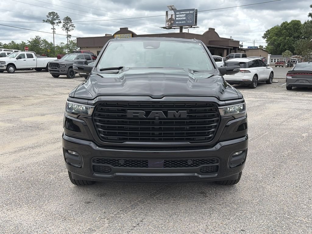 New 2026 Diamond Black Crystal Pearl-Coat Exterior Paint Ram Laramie image 9