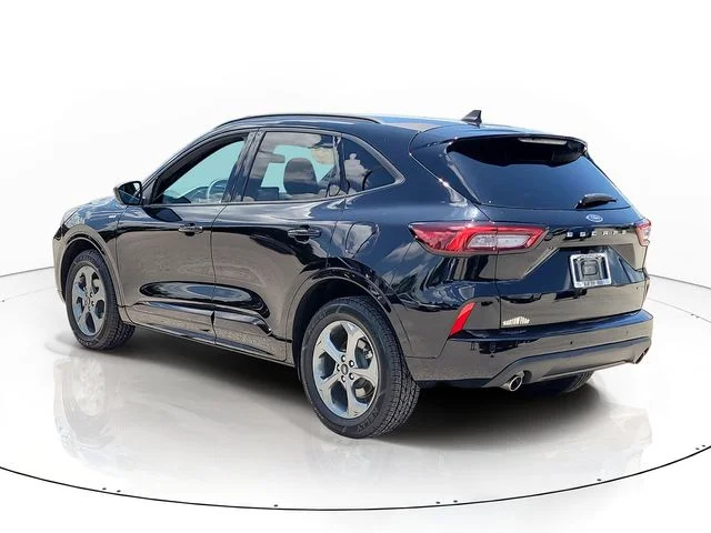 Used 2023 Black Ford ST-Line image 7