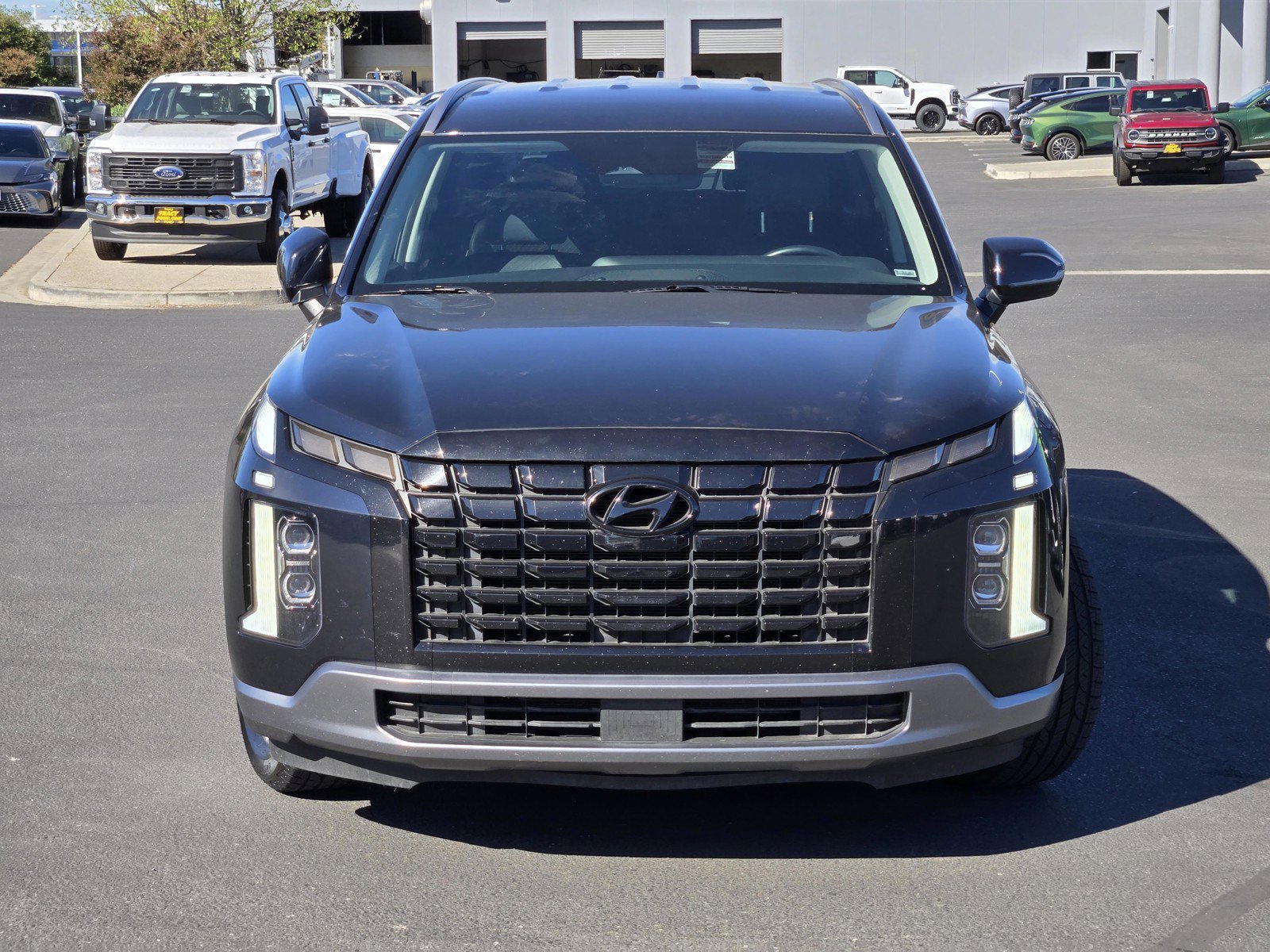 Used 2025 Moonlight Cloud Hyundai SEL image 2