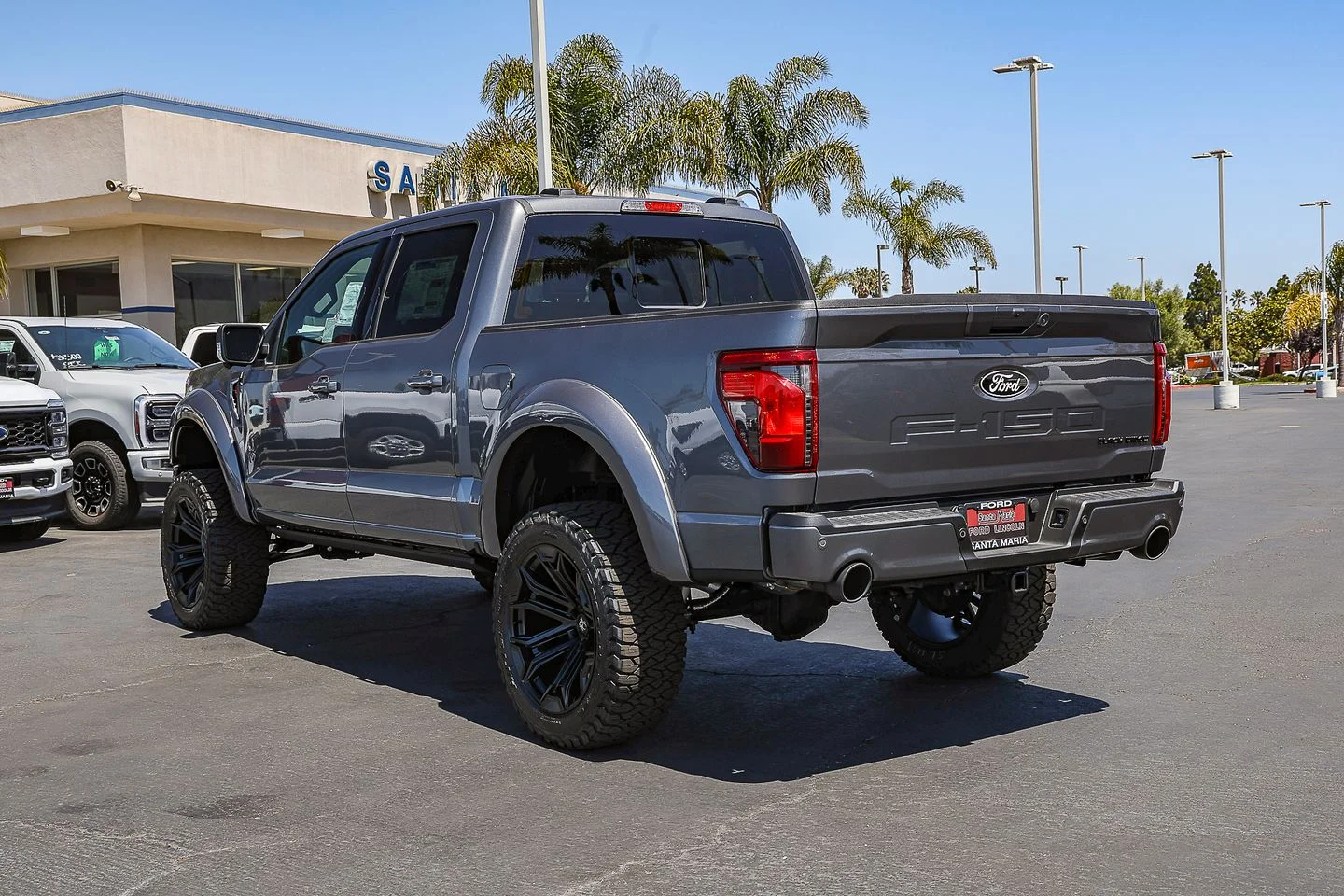New 2026 Carbonized Gray Metallic Ford XLT image 9