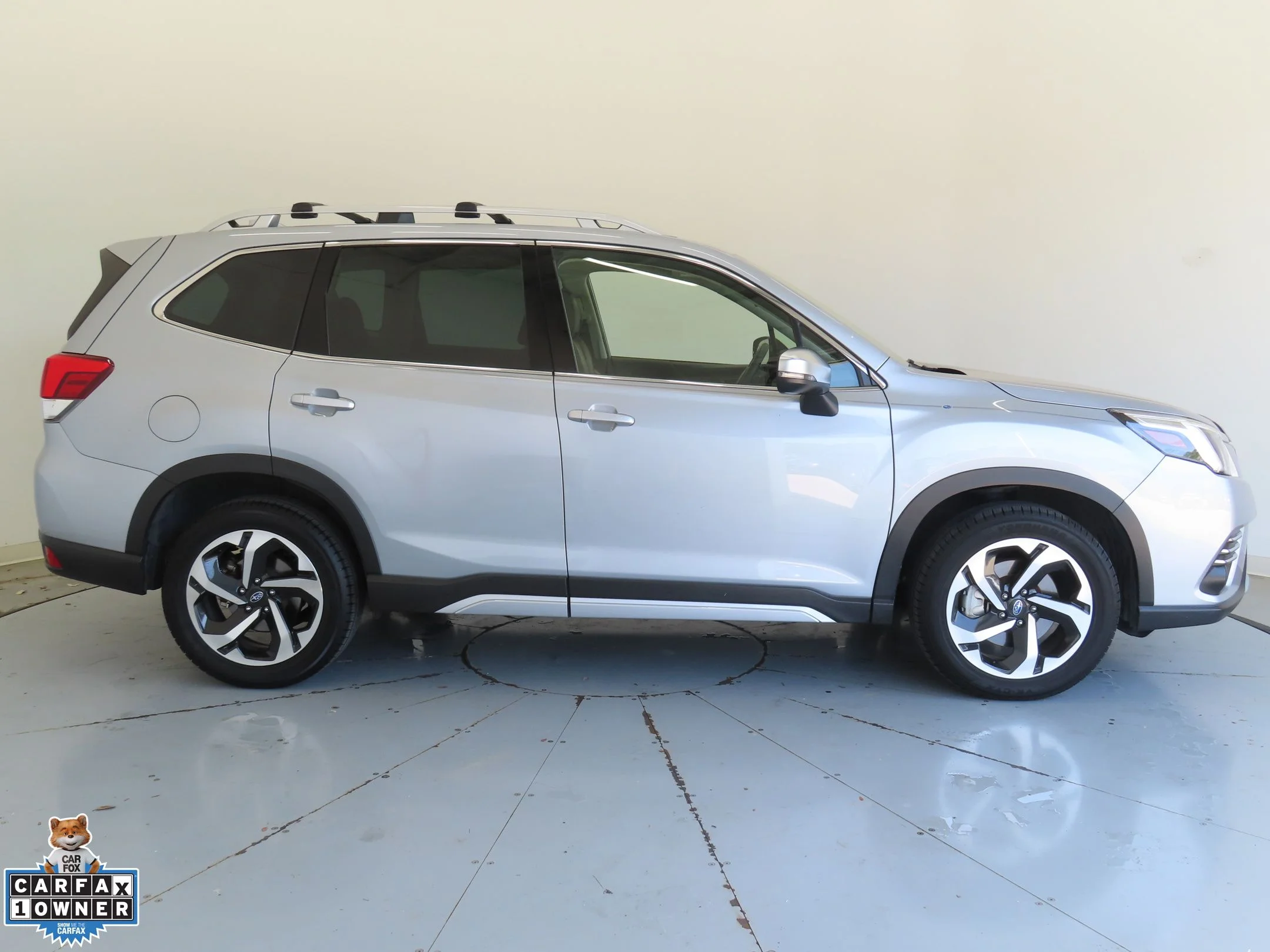 Used 2023 Silver Subaru Touring image 2
