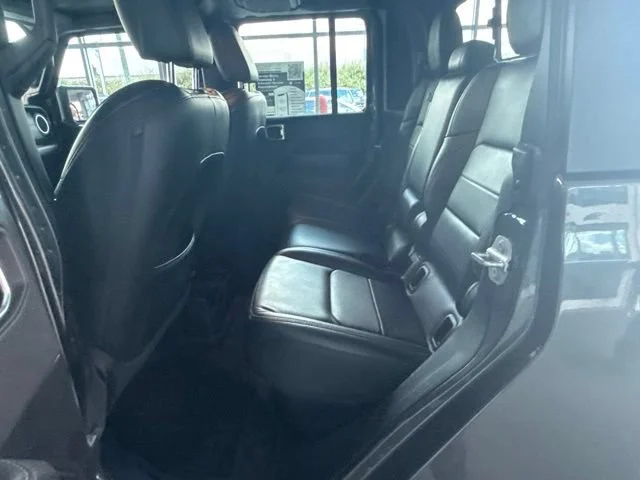 Used 2021 Granite Crystal Metallic Clearcoat Jeep Overland image 11