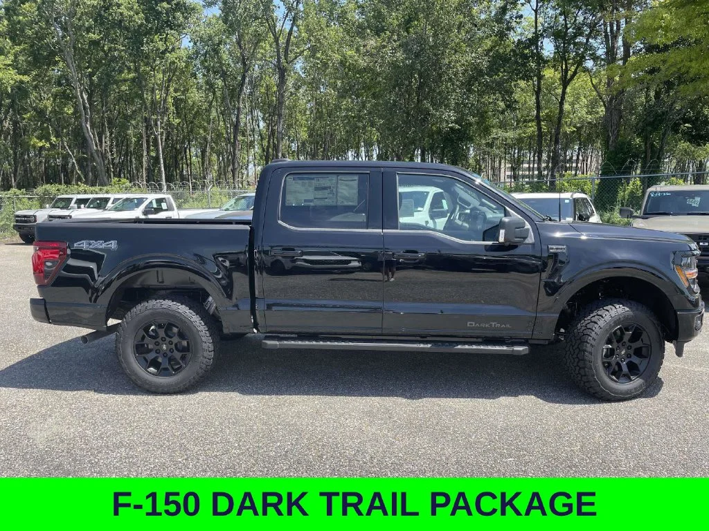 New 2026 Black Ford XLT image 2