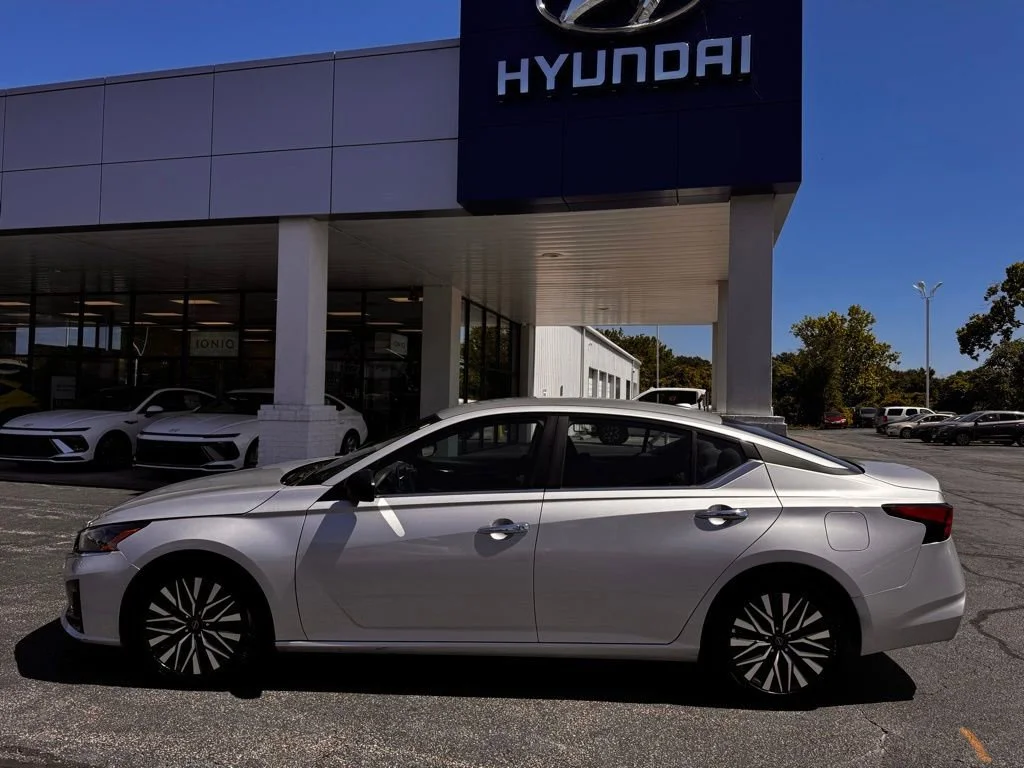 Used 2025 Silver Nissan SV image 2