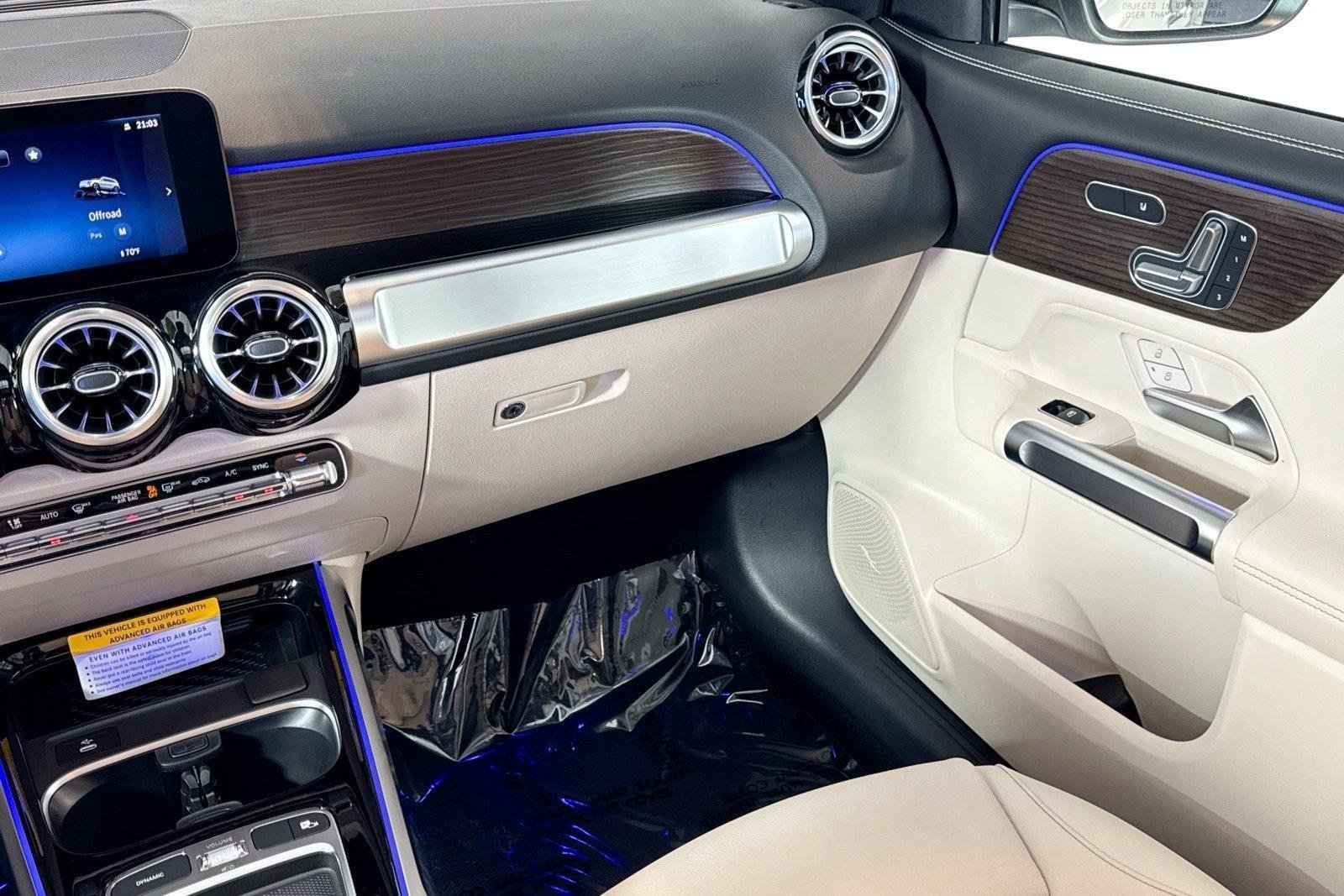 New 2026 Polar White Mercedes-Benz GLB 250 image 21
