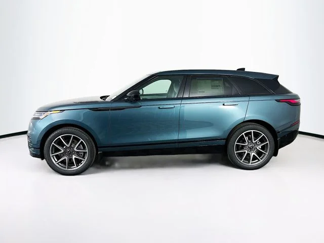 New 2026 Green Land Rover Dynamic SE image 8