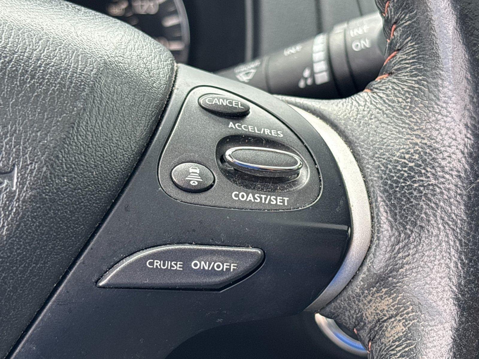 Used 2020  NISSAN SL image 19