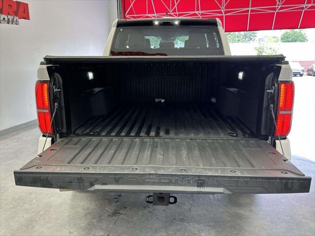 Certified Used 2025 ICE CAP Toyota  image 15