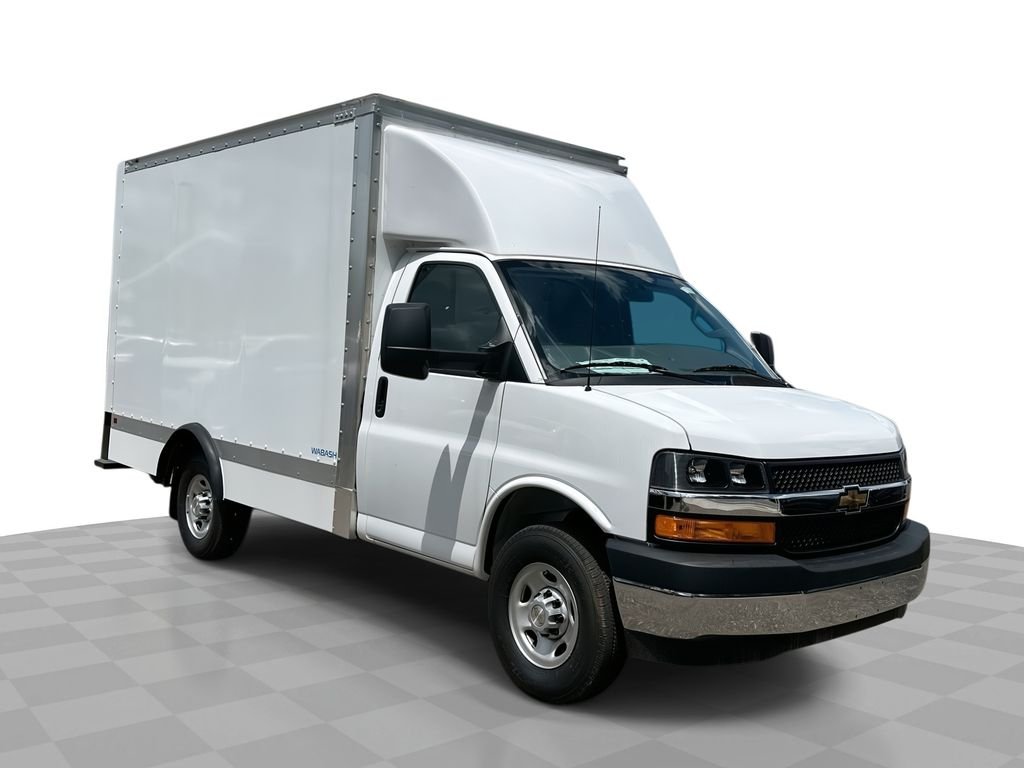 2025 Chevrolet Express Cutaway