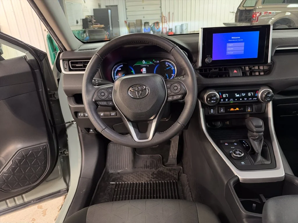 Certified Used 2023  Toyota XLE image 16
