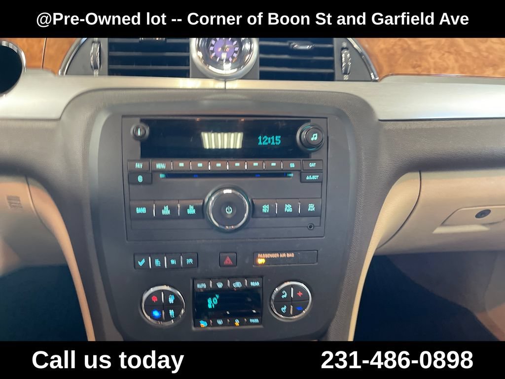 Used 2009 Gold Mist Metallic Buick CXL image 23