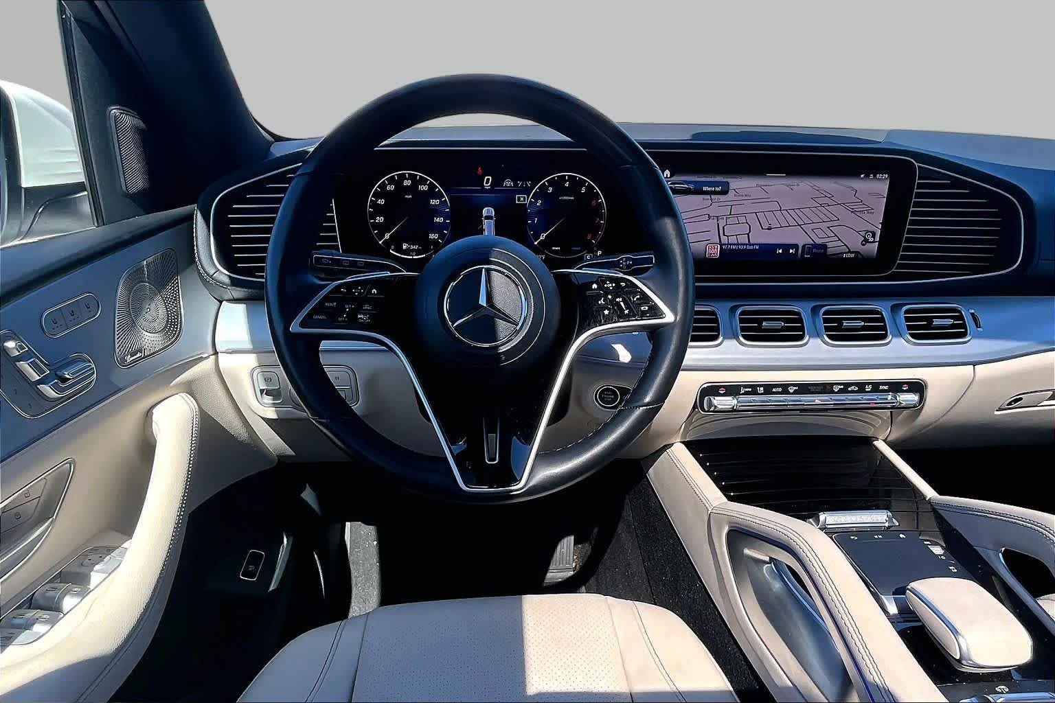 Used 2025 Polar White Mercedes-Benz GLS 450 image 6