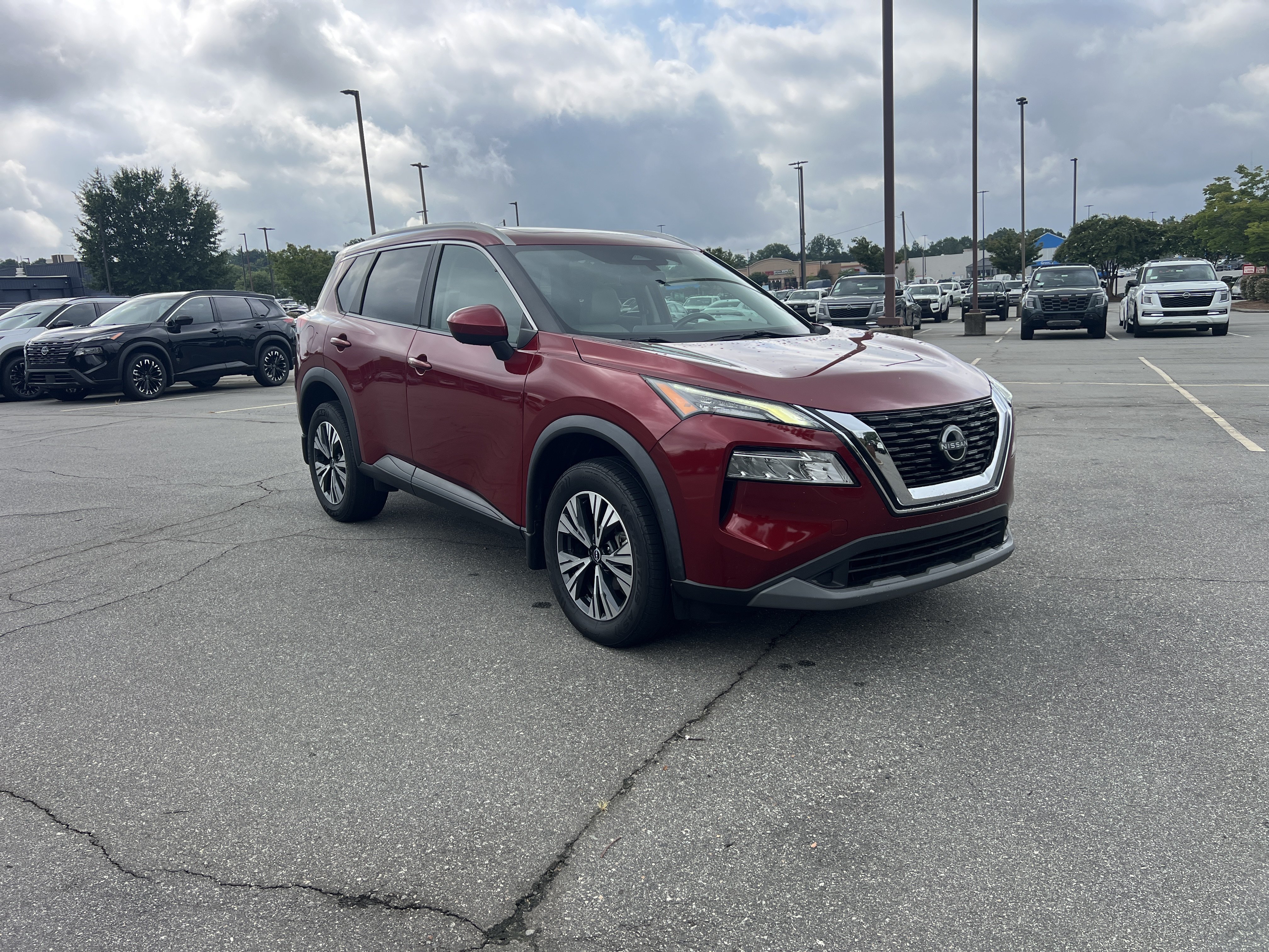 Certified Used 2023 Scarlet Ember Tintcoat Nissan SV image 3