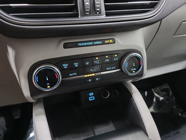 Used 2023 White Ford Active image 21