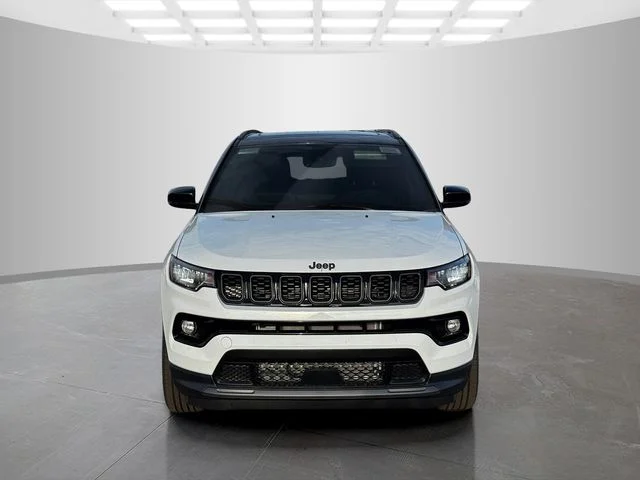 New 2026 Bright White Clear-Coat Exterior Paint Jeep Limited image 2