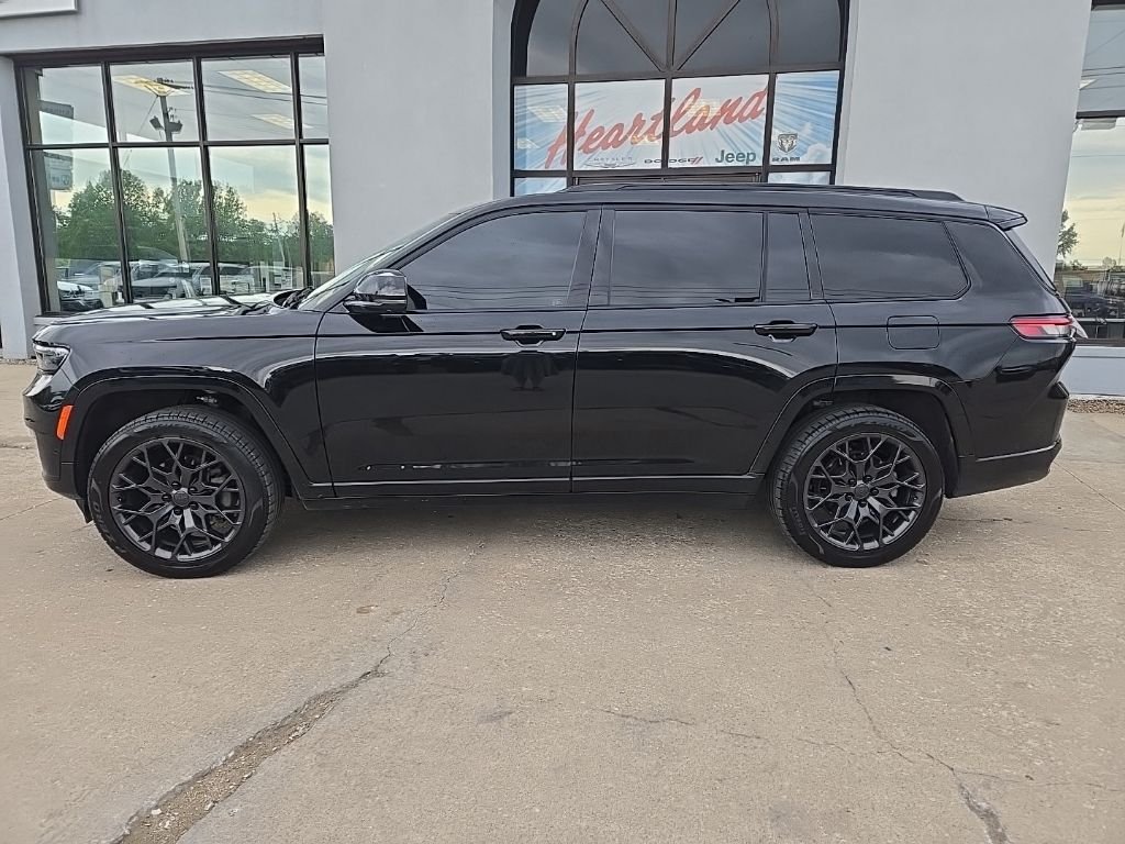 Used 2024 Black Jeep Summit image 7