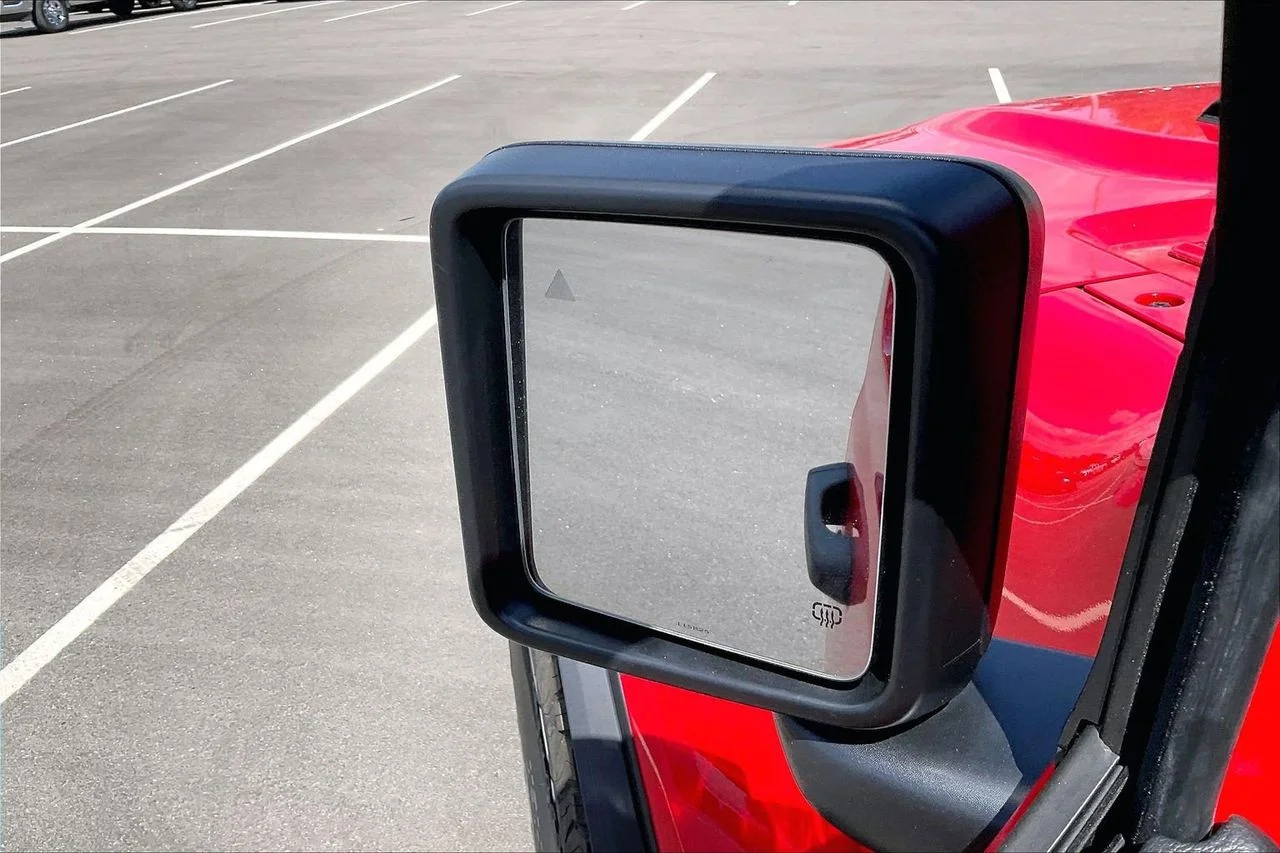 New 2026 Firecracker Red Clear-Coat Exterior Paint Jeep Rubicon X image 21