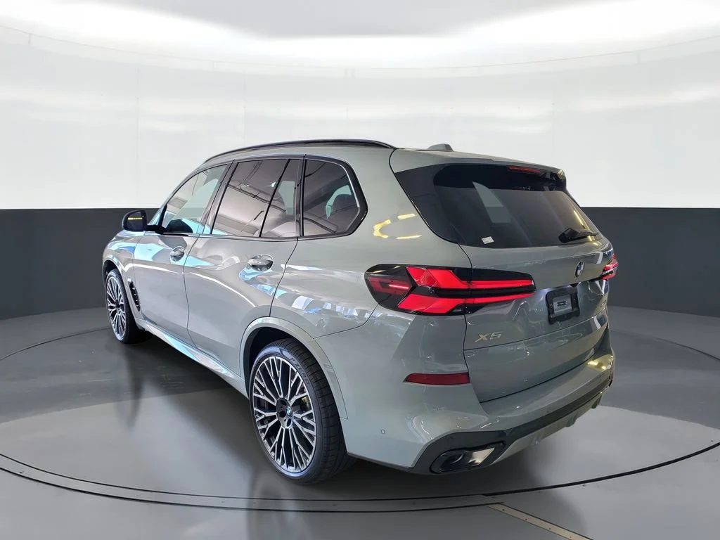 Used 2026 Brooklyn Grey Metallic BMW sDrive40i image 4