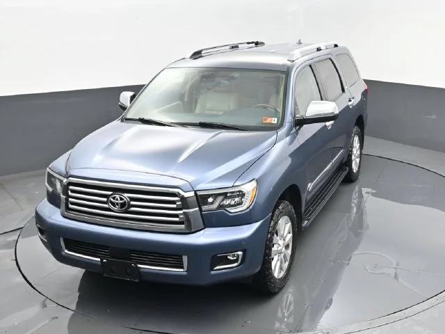 Used 2018 Shoreline Mist Toyota Platinum image 28