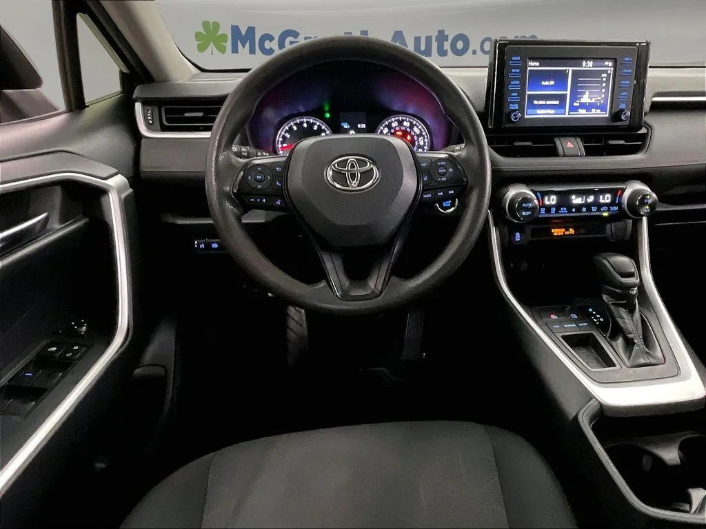 Used 2019 Black Toyota XLE image 7