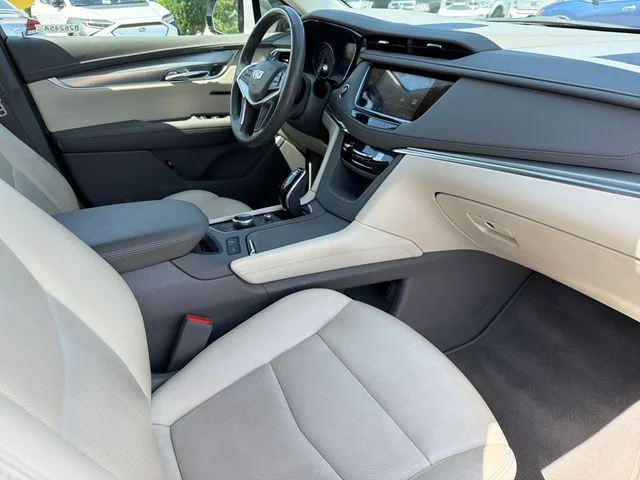 Used 2021 White Cadillac Premium Luxury image 25