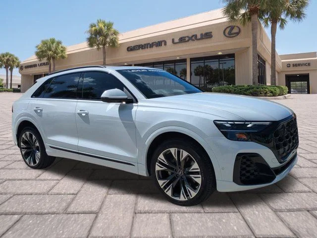 Used 2025  Audi 55 Premium Plus image 1
