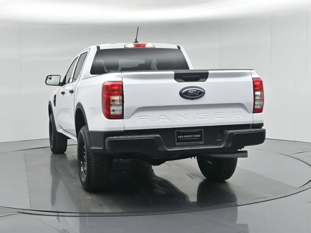 New 2026 Oxford White Ford XL image 27