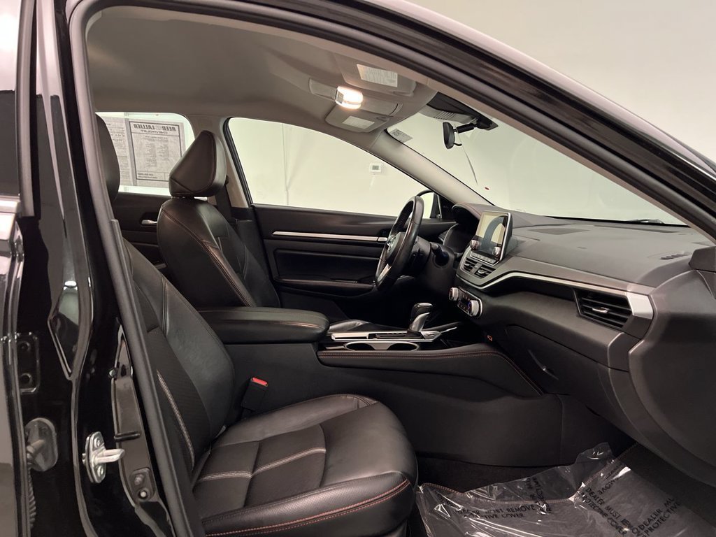 2025 Nissan Altima SR - Photo 24