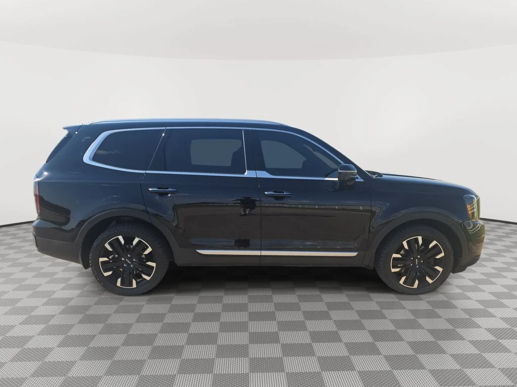 Used 2023 Ebony Black Kia SX image 43