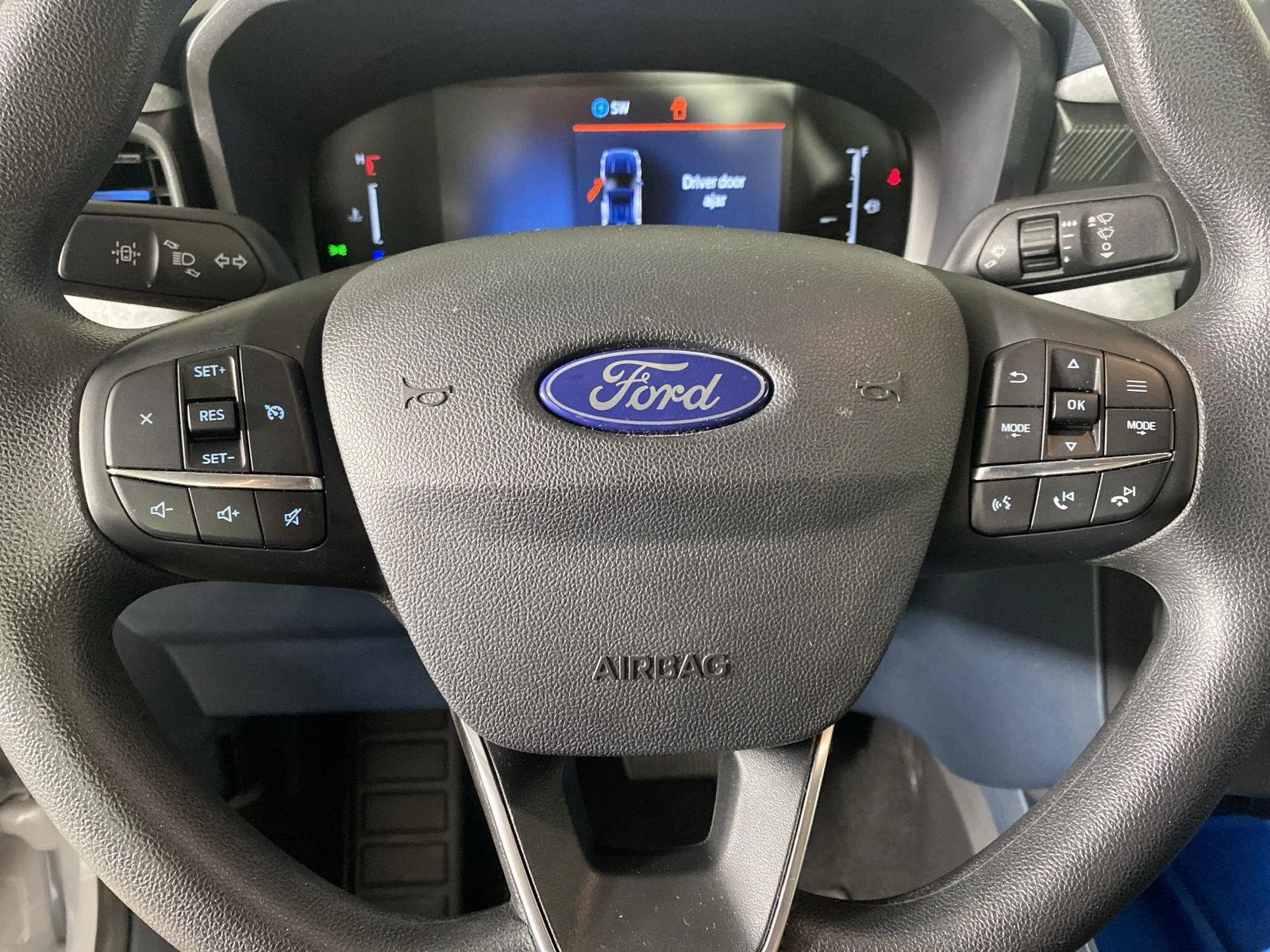 New 2025 White Metallic Ford XLT image 13