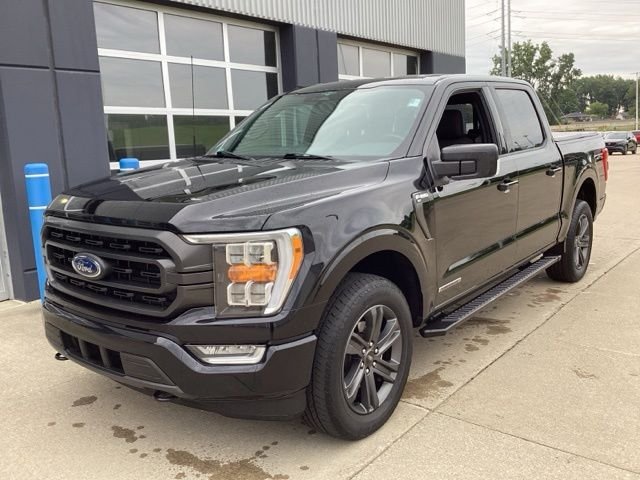 Certified Used 2023 Black Metallic Ford XLT image 2