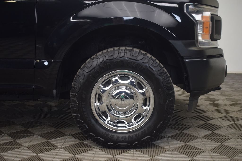 Used 2020 Black Metallic Ford XL image 30