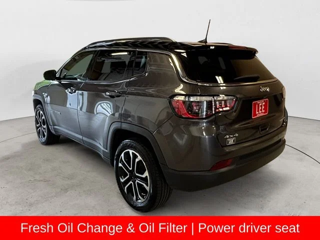 Used 2022 Granite Crystal Metallic Clearcoat Jeep Limited image 3