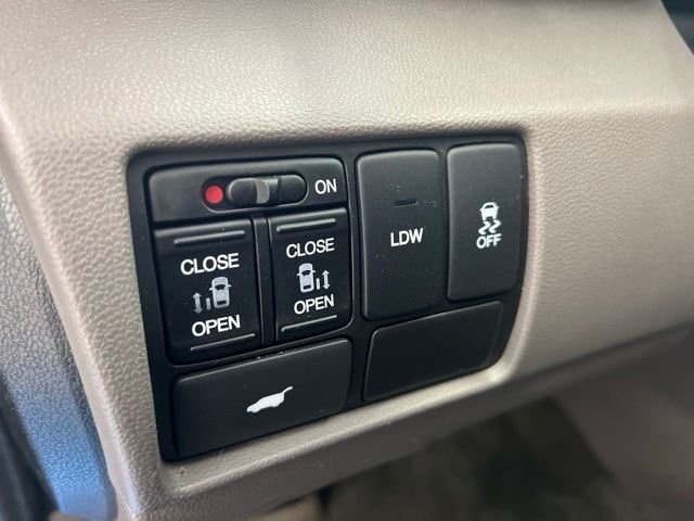 Used 2016 Gray Honda EX-L image 5