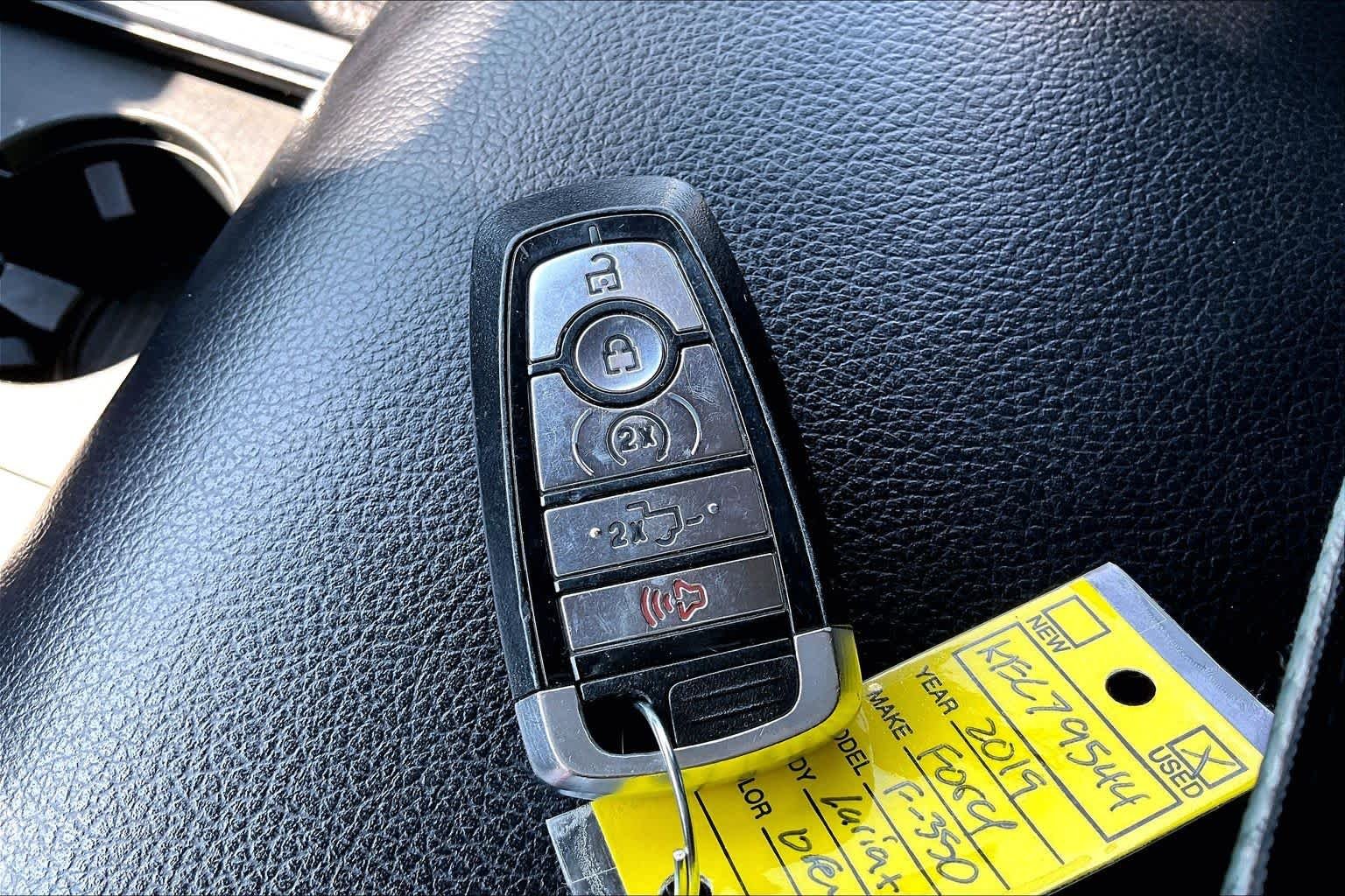 Used 2019 Magnetic Ford LARIAT image 15