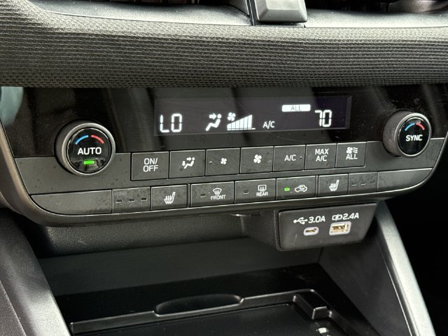 Used 2026 Magnetite Gray Metallic Subaru Limited image 22