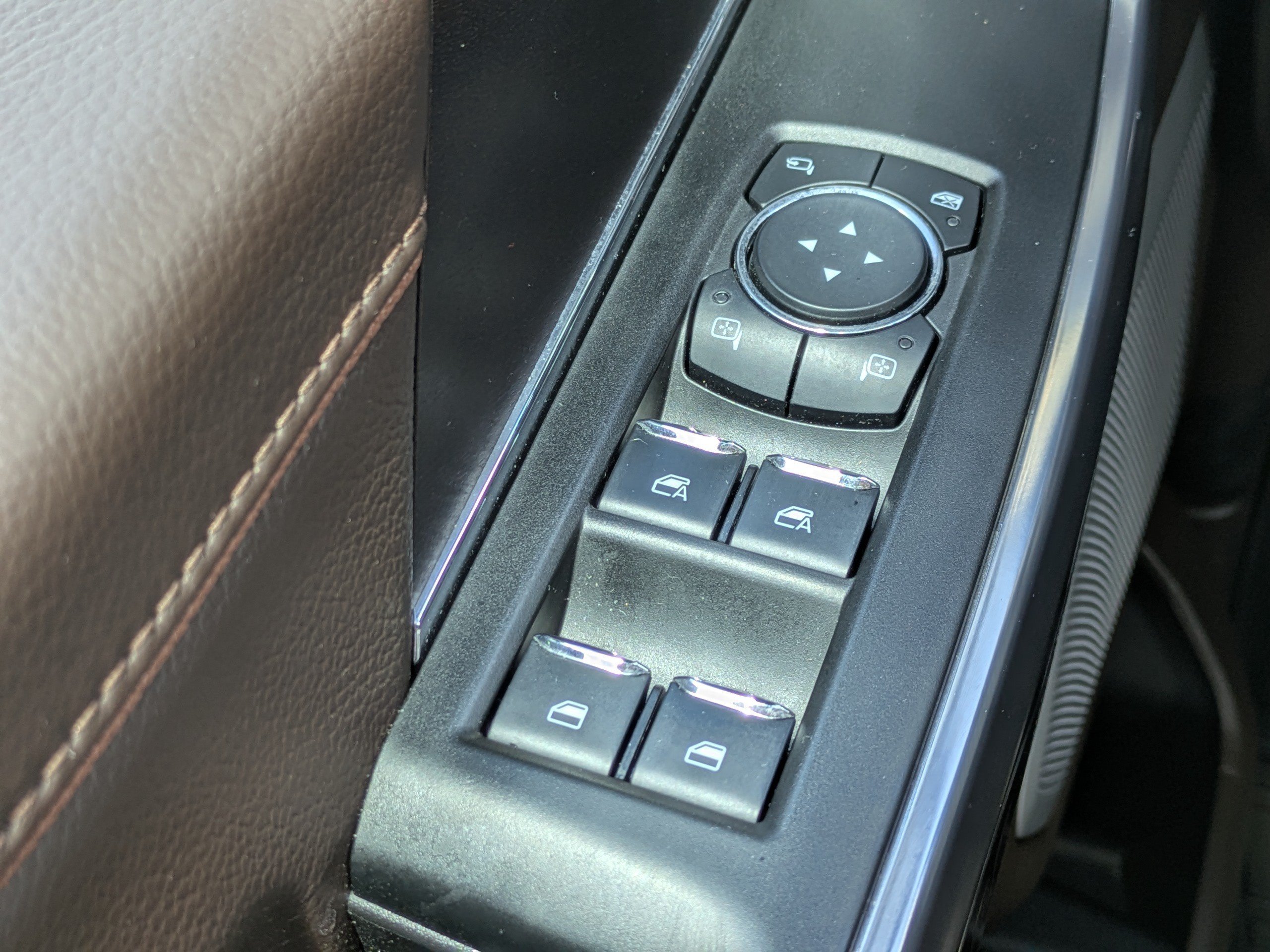 Used 2025  Ford King Ranch image 20