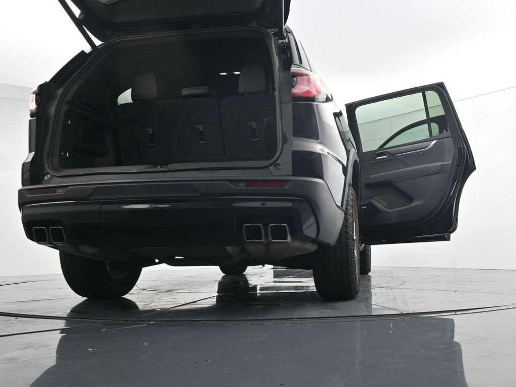 Used 2024 Black GMC AT4 image 40