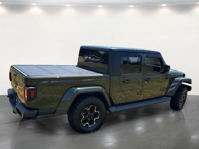 Used 2022 Green Jeep Sport image 12