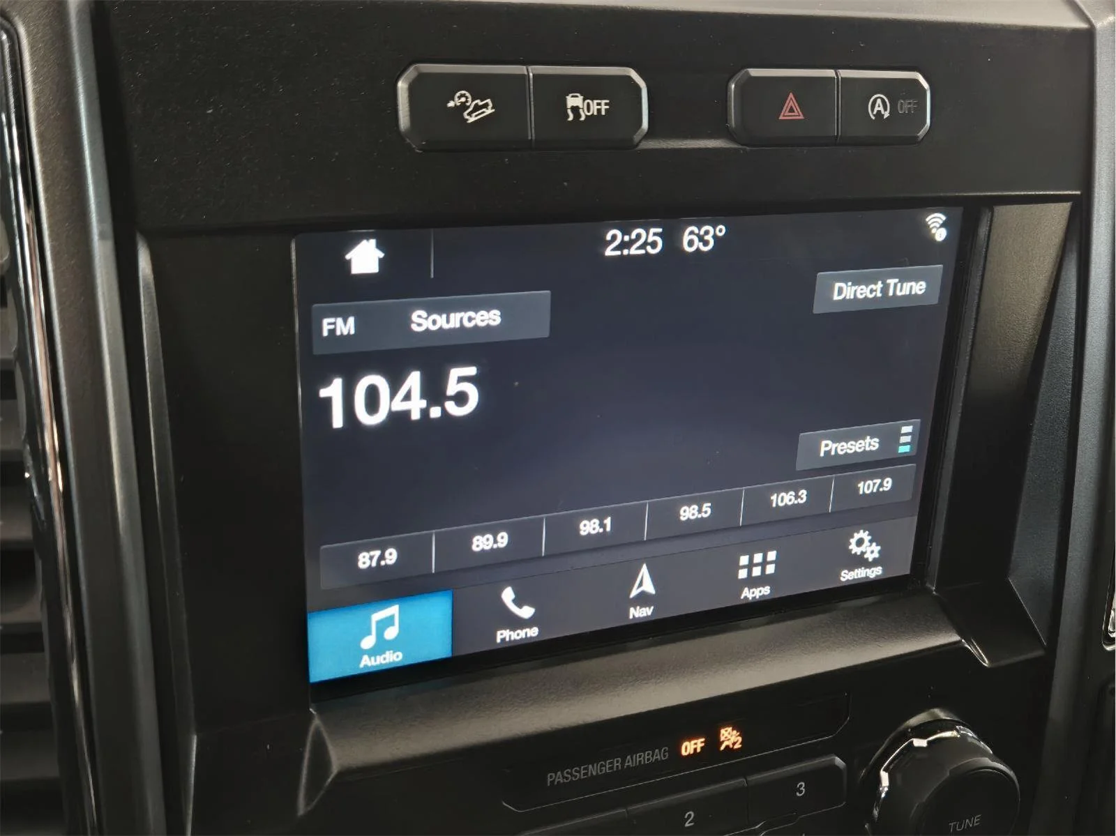 Used 2017 Oxford White Ford XLT image 25
